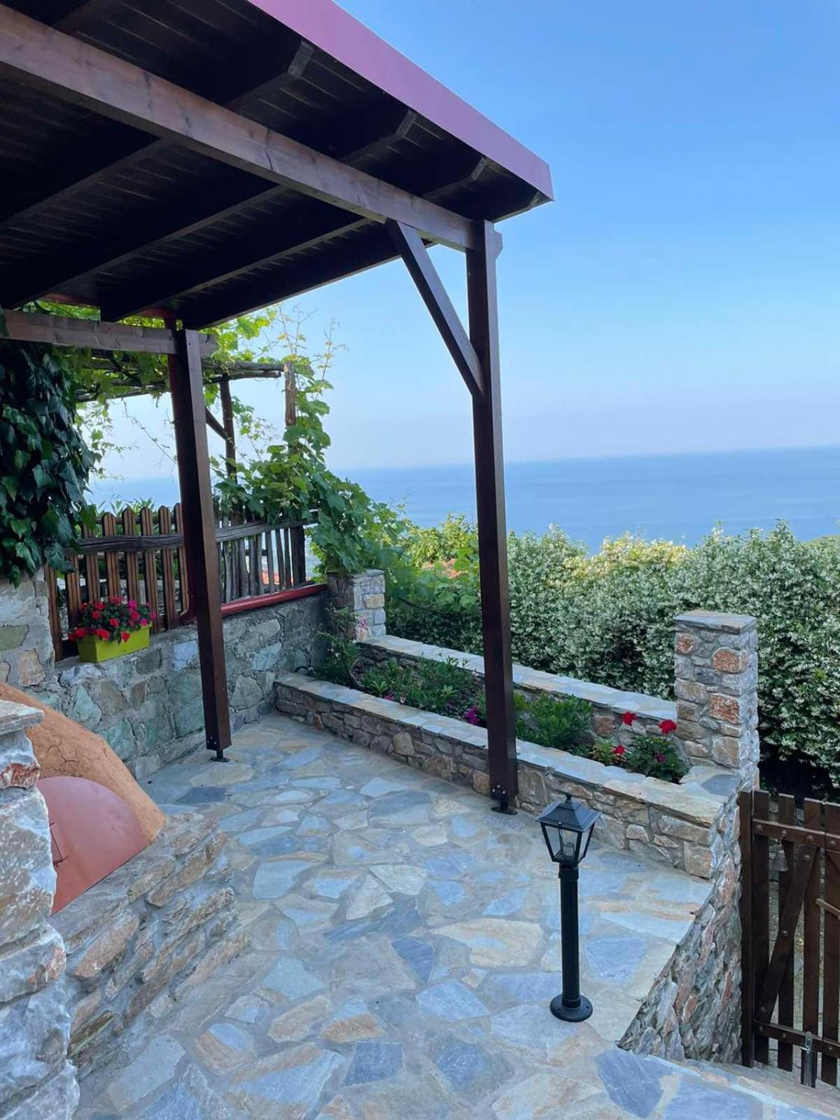 To Patriko Mas Guesthouse-2 Apartment