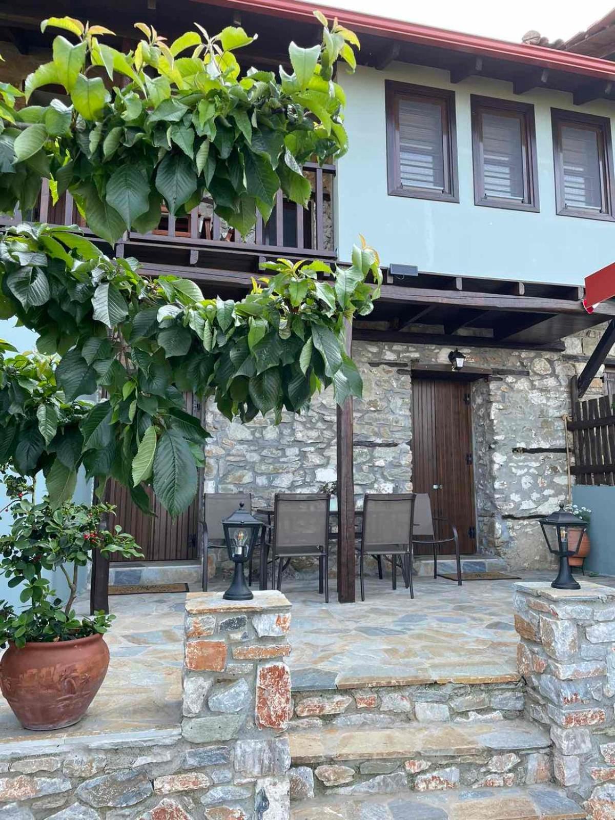 To Patriko Mas Guesthouse-2